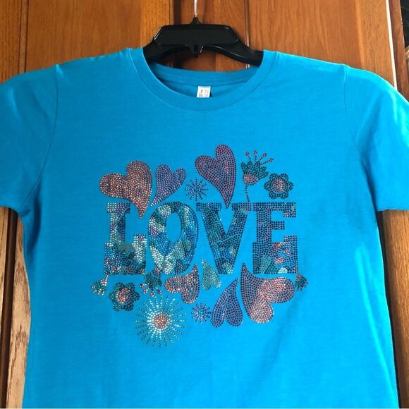 Women’s Crew Neck Beaded “LOVE” Graphic Short Sleeve T-Shirt - S - Picture 4 of 11